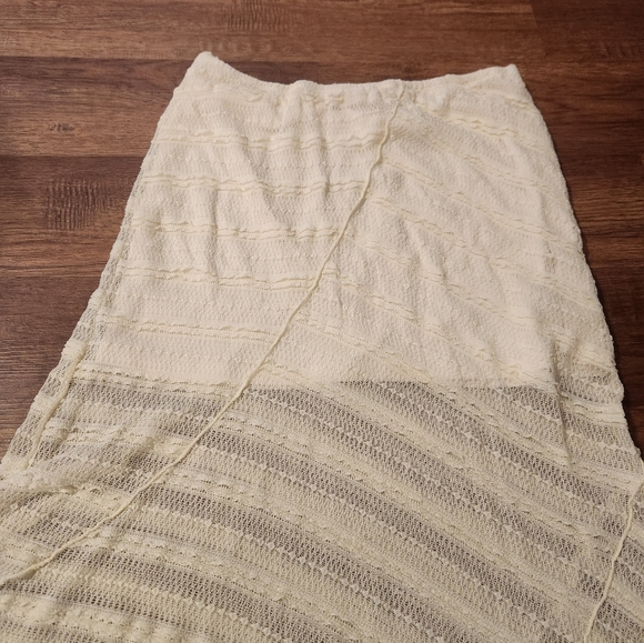 Lace summer seethru skirt - Picture 3 of 9